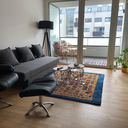 Apartment 9 Stops Away From City-Centre Vienna Esterno foto