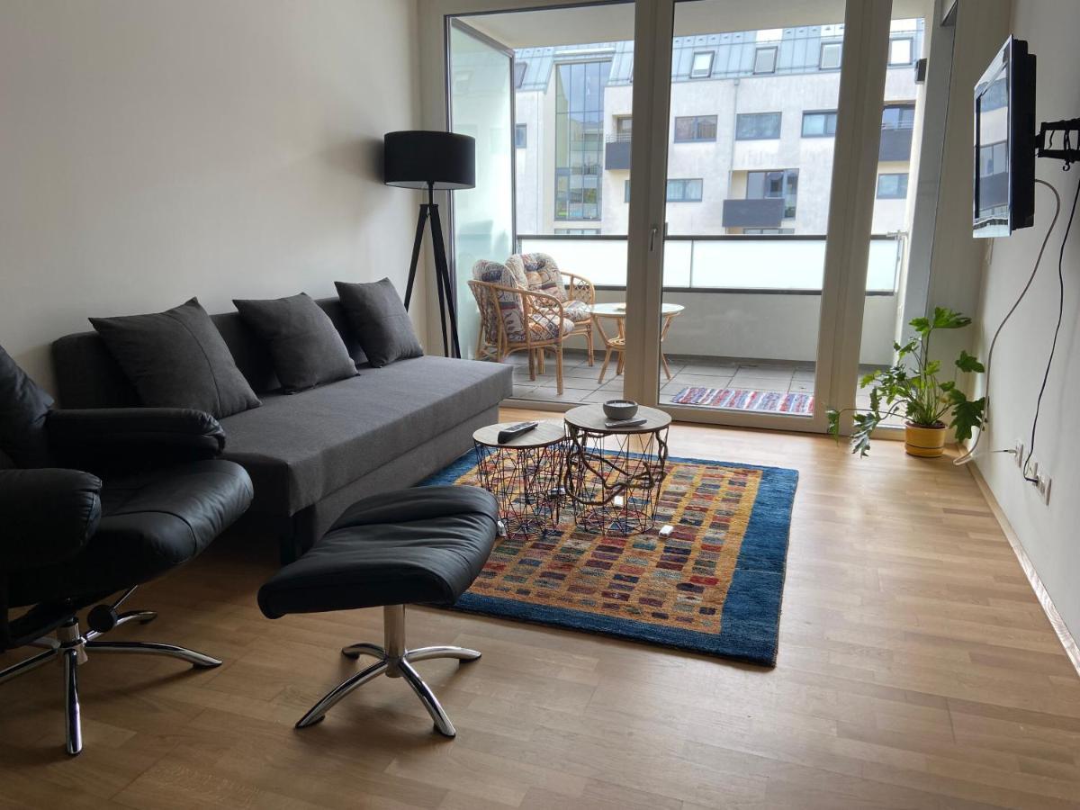 Apartment 9 Stops Away From City-Centre Vienna Esterno foto