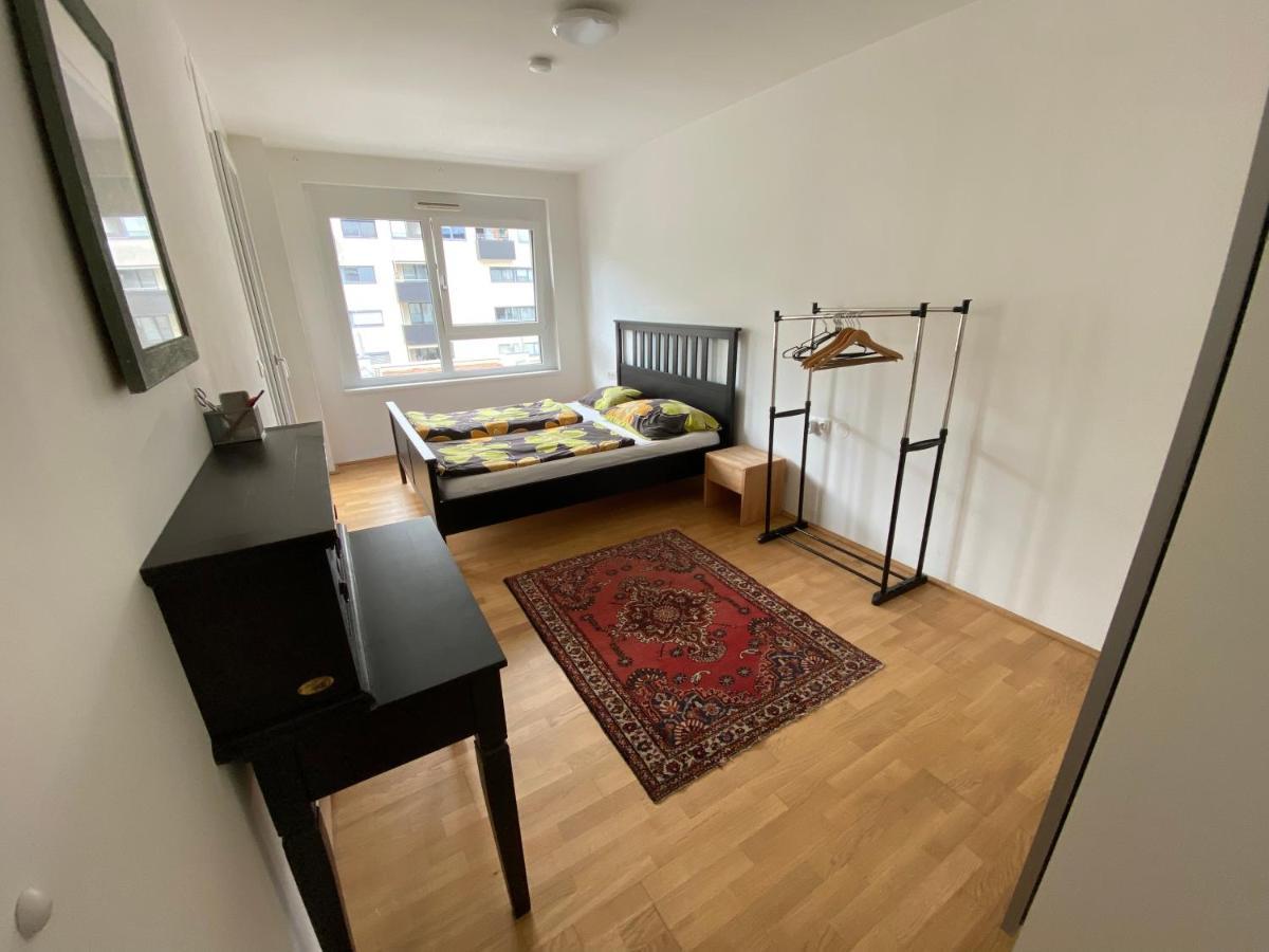 Apartment 9 Stops Away From City-Centre Vienna Esterno foto
